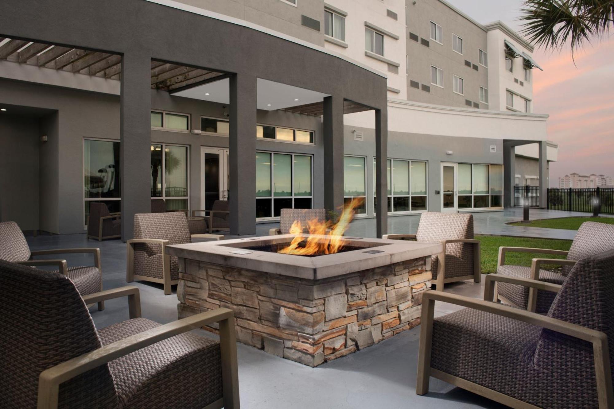 Courtyard By Marriott Galveston Island Hotel Eksteriør billede
